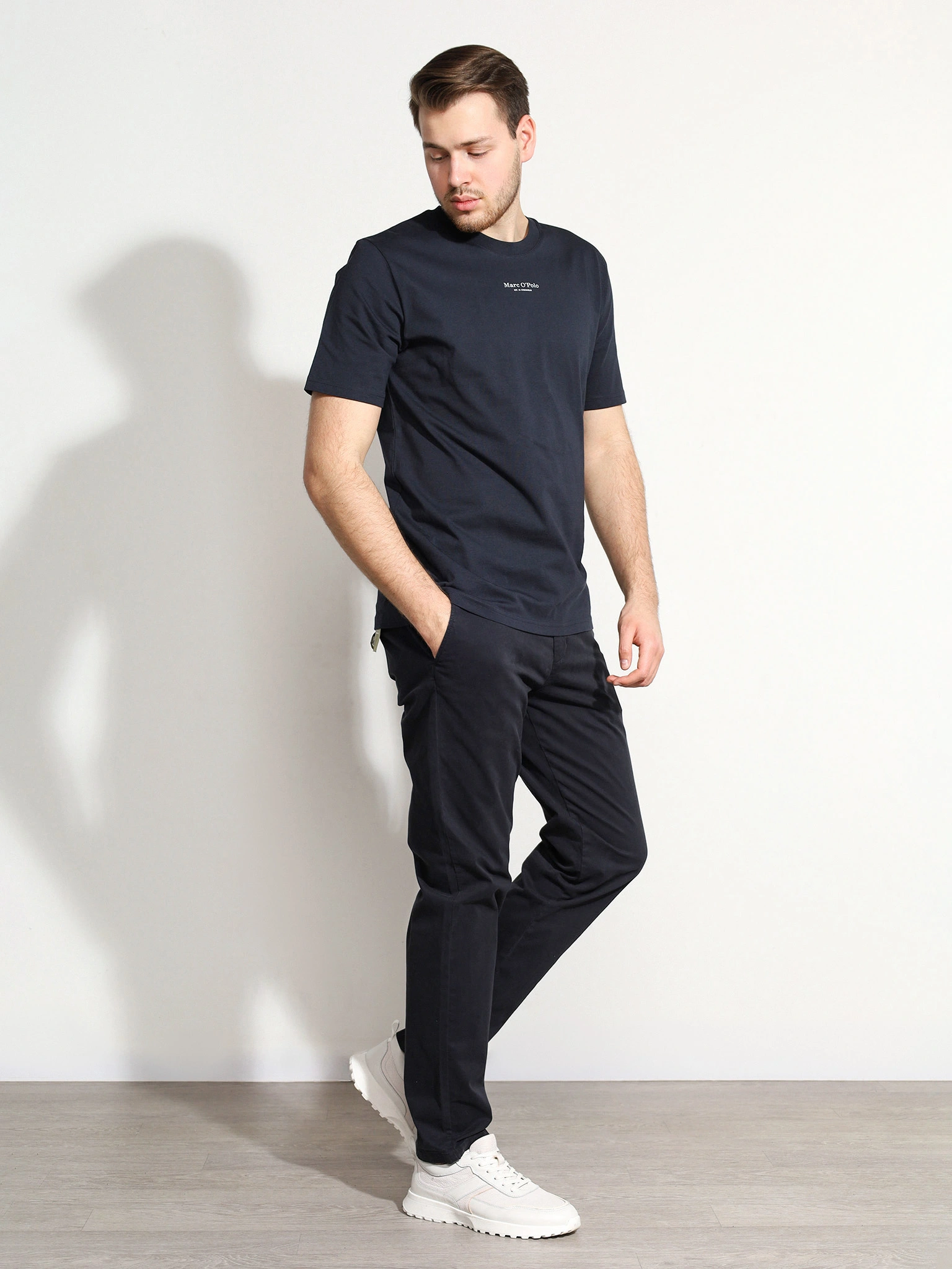 Футболка темно-синего цвета из хлопка